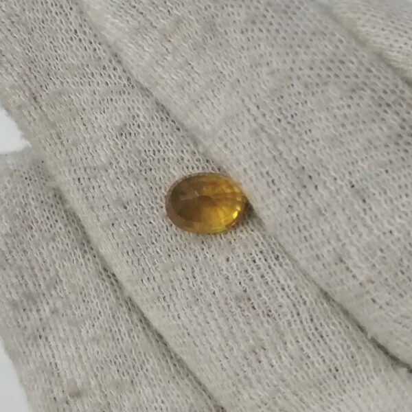 Yellow Sapphire_629_1123_0.65ct_Rs.490