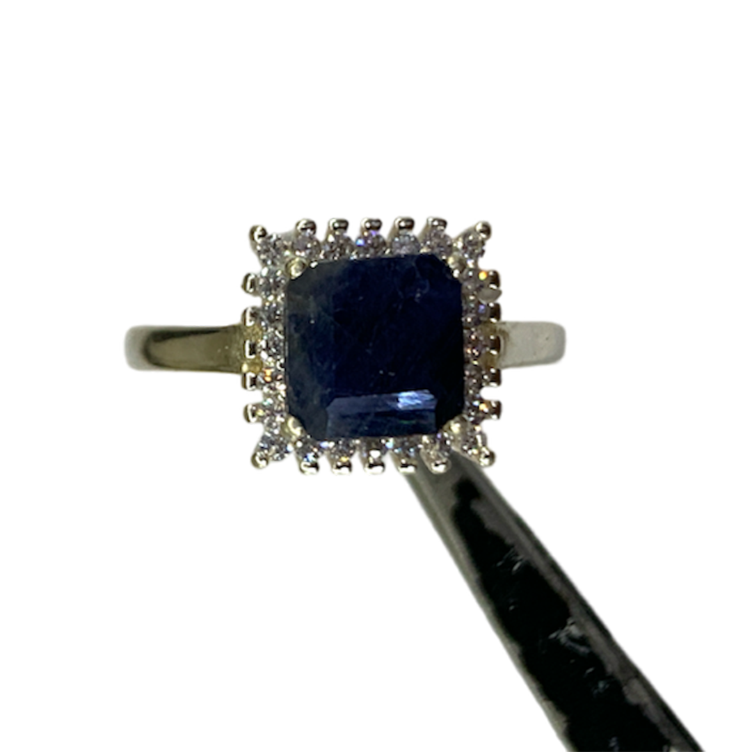 Sapphire Ring 815